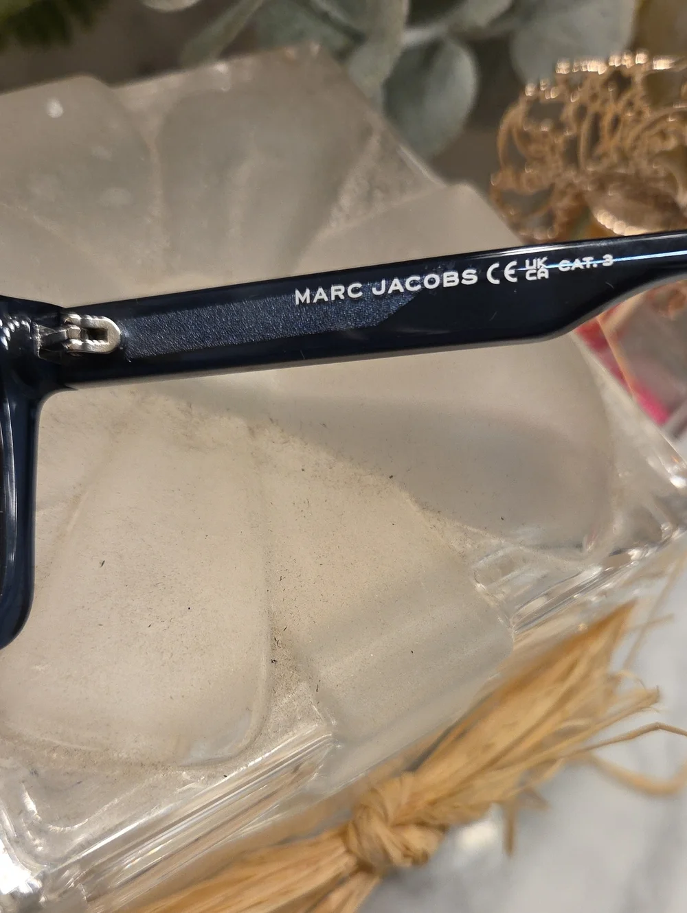 NWOT Marc Jacobs Navy Blue Square Sunglasses with Yellow Case And Cloth